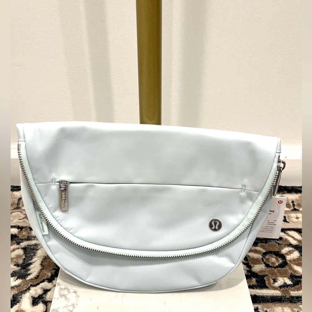 NWT Lululemon All Night Festival Bag 5L